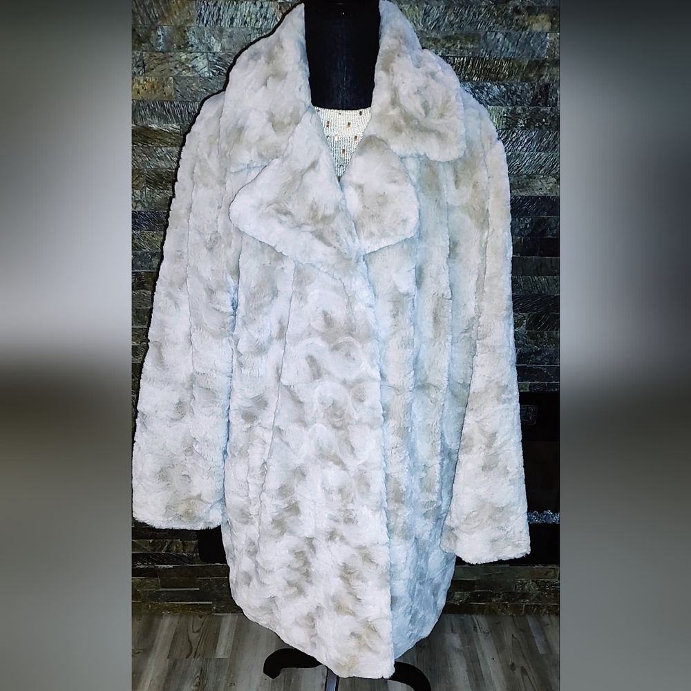 Kenneth Cole Faux Fur Winter Coat Plus Sizes Only 1x-2x-3x